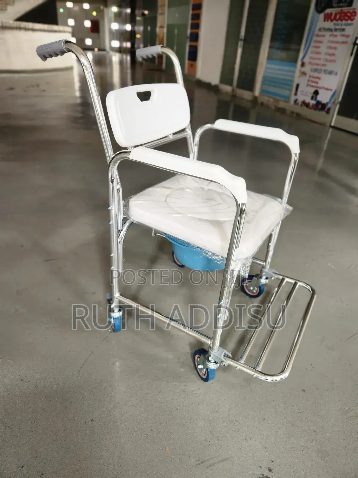 Commode Four Wheel Wheelchair喬裝toilet Wheelchair for Ealderly Commode