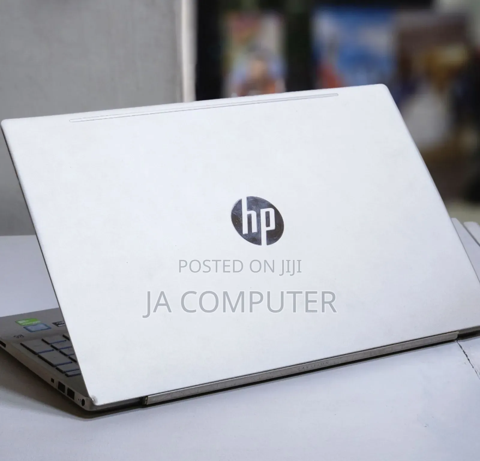 New Laptop HP Pavilion 15 8GB Intel Core I5 SSHD (Hybrid) 1.5T