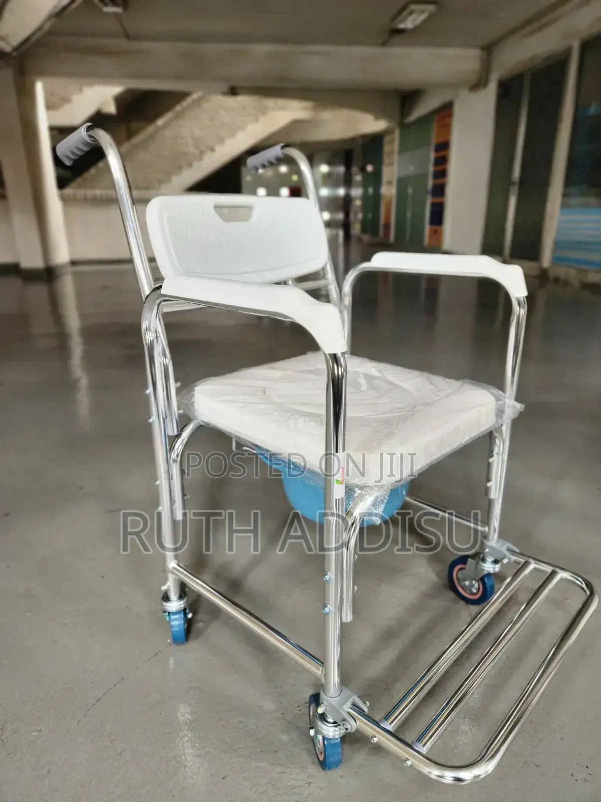 Wheelchair妖魔commode Toilet Wheelchair喬裝medic Wheelchair Commode New