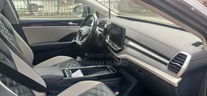 Volkswagen ID.6 2022 Brown