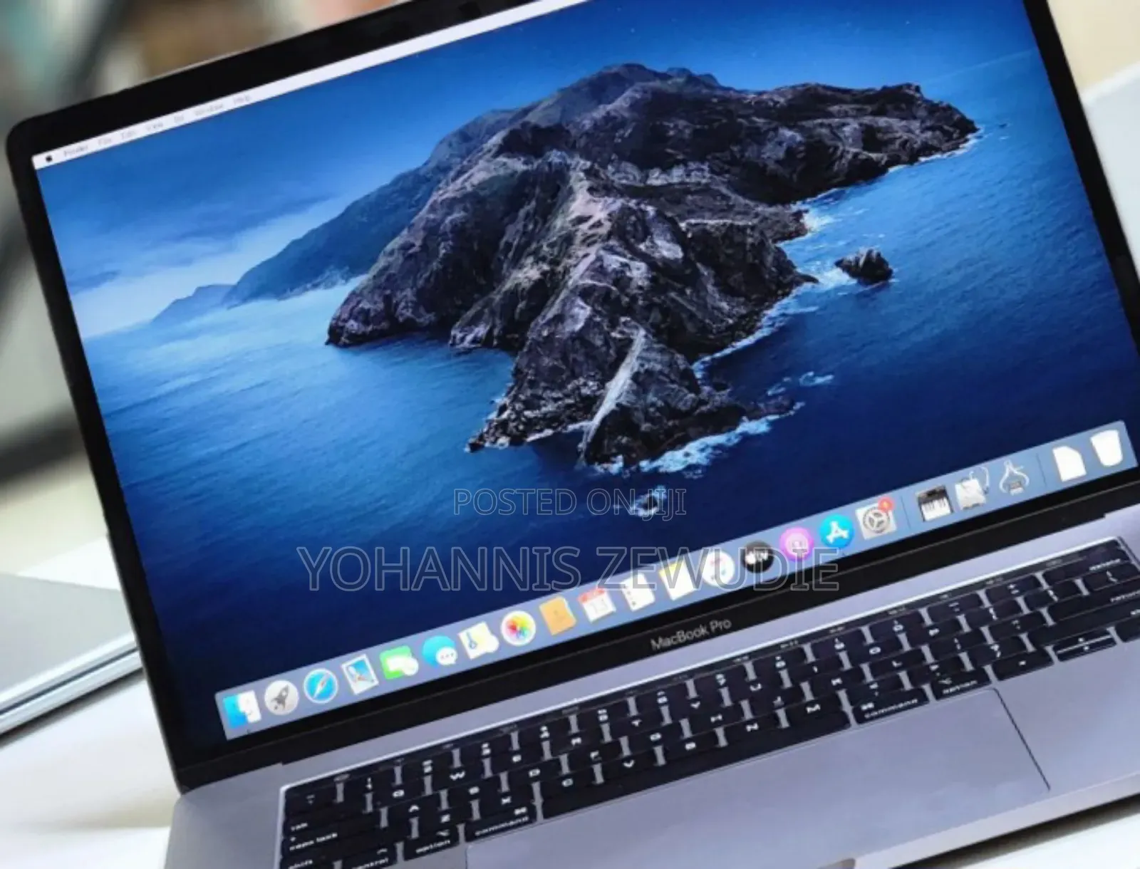 New Laptop Apple MacBook Pro 2019 32GB Intel Core I9 SSD 1T