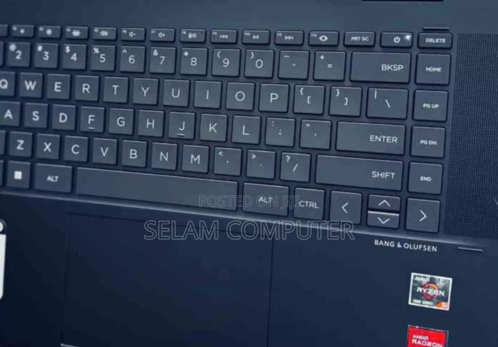 New Laptop HP Envy X2 8GB AMD Ryzen 5 SSD 512GB