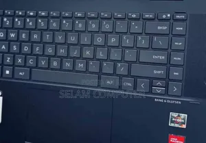 New Laptop HP Envy X2 8GB AMD Ryzen 5 SSD 512GB