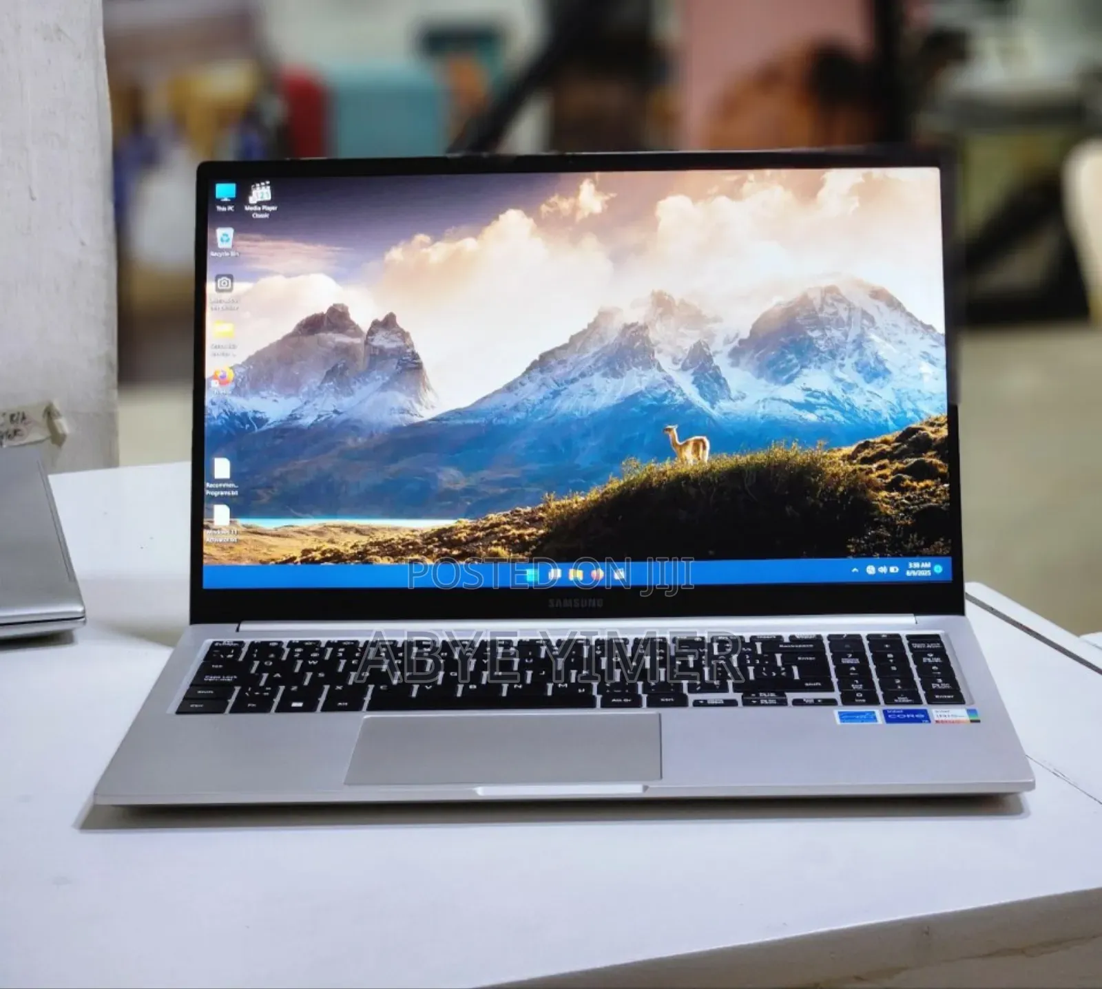 New Laptop Samsung Galaxy Book 2 8GB Intel Core I5 SSD 256GB