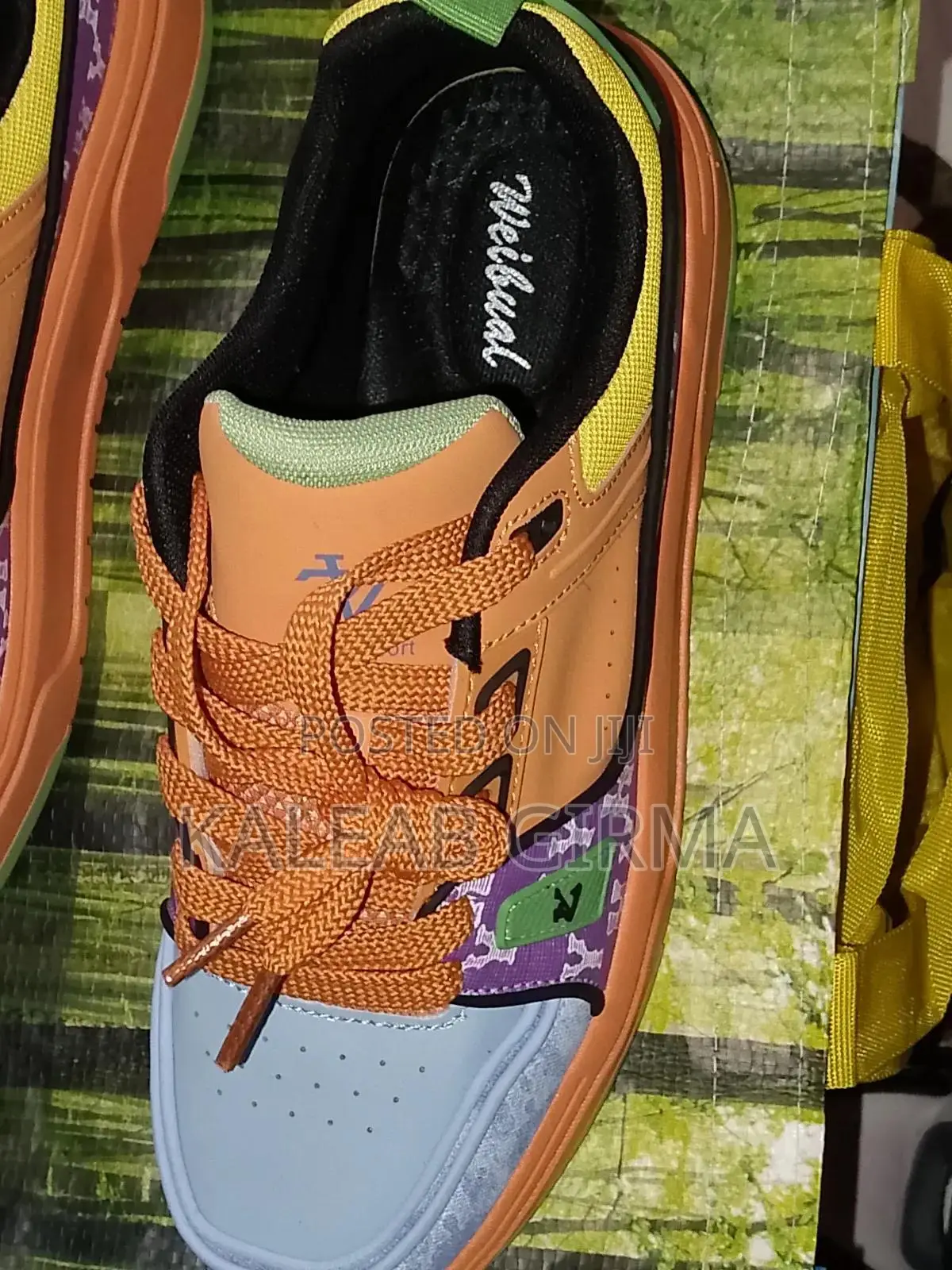 Naked Wolf and Multi-Color Lv-Style Shoes