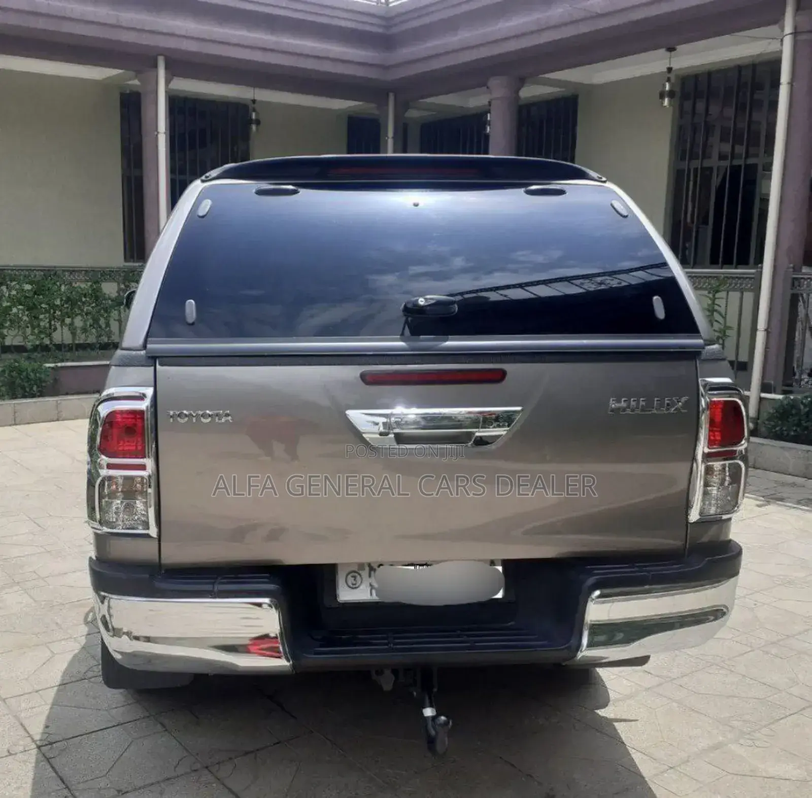 Toyota Hilux 2016 Gray