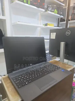 New Laptop HP Stream Notebook 8GB Intel Core I5 SSD 1T