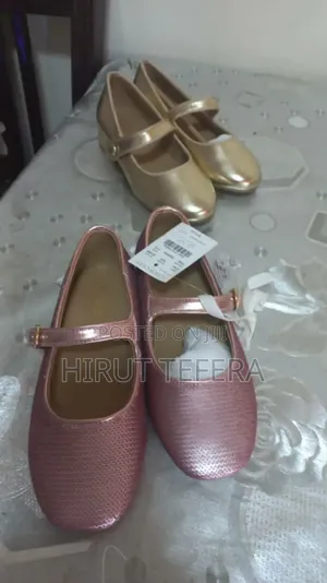 Photo - Kids Shoe for Girls