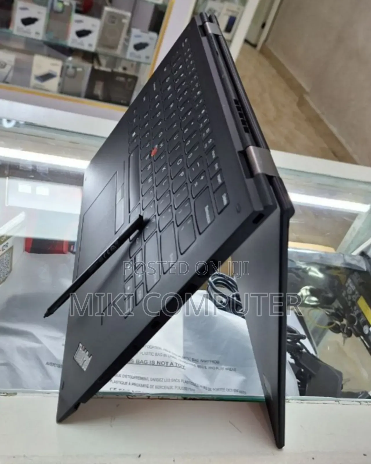 New Laptop Lenovo Thinkpad X1 Yoga 8GB Intel Core I5 SSD 512GB