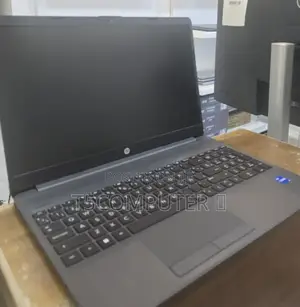 New Laptop HP Stream Notebook 8GB Intel Core I5 SSD 1T