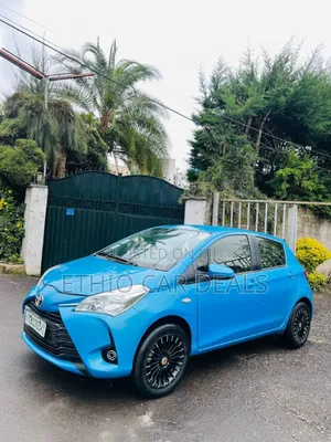 Toyota Yaris SE Hatchback 5dr 2018 Blue