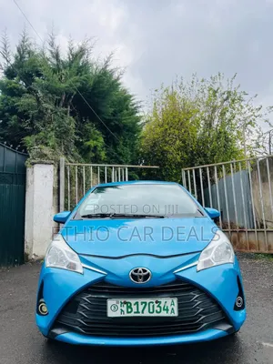 Photo - Toyota Yaris SE Hatchback 5dr 2018 Blue