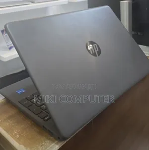 New Laptop HP Stream Notebook 8GB Intel Core I5 SSD 1T