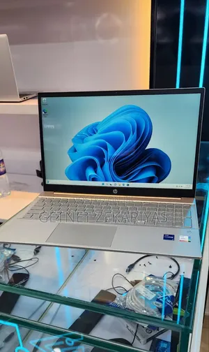 Photo - New Laptop HP Pavilion 15 8GB Intel Core I7 SSD 512GB