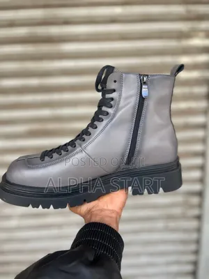 Boots Premium Quality 
New Arrival  