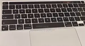 New Laptop Apple MacBook Pro M1 8GB AMD Ryzen 7 SSD 256GB