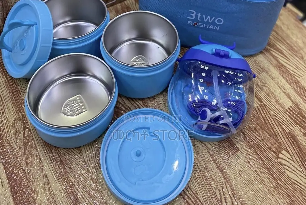 Isolated Lunch Box With Bag