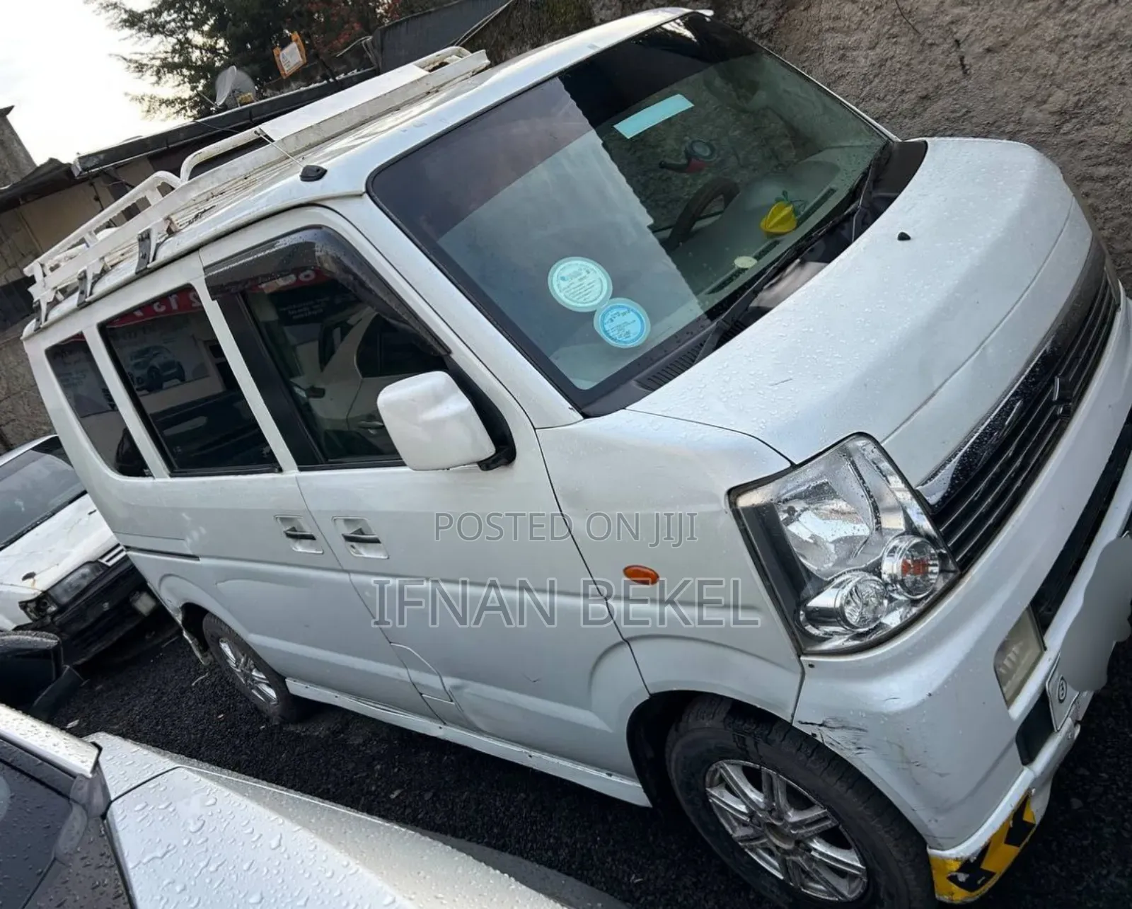 Suzuki Every Wagon 2012 White