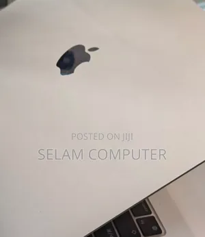 New Laptop Apple MacBook Pro M1 8GB Apple M1 SSD 256GB