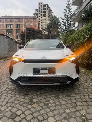 Photo - New Toyota bZ4X 2023 White