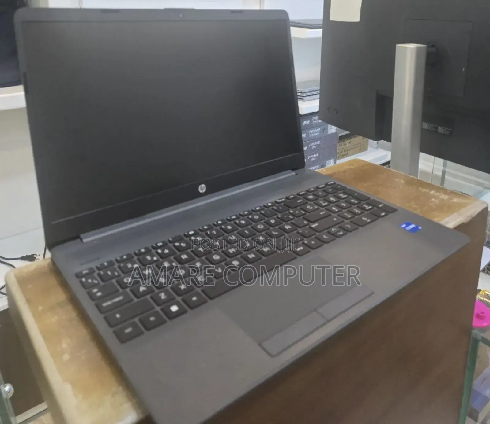 New Laptop HP Stream Notebook 8GB Intel Core I7 SSD 1T