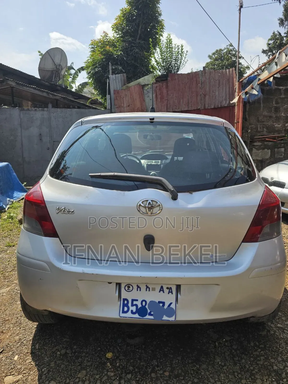 Toyota Yaris 2010 Silver
