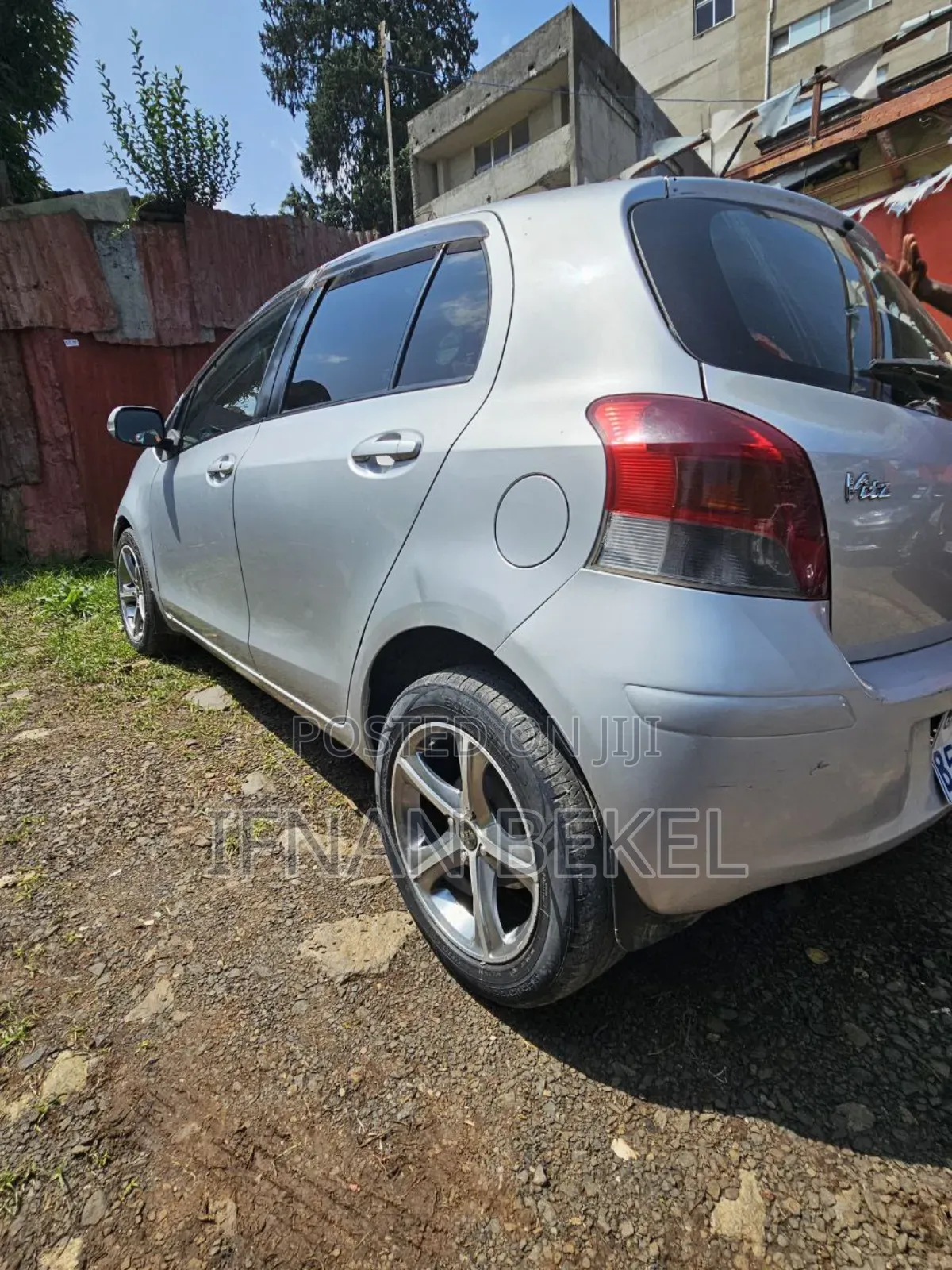 Toyota Yaris 2010 Silver