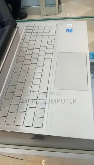 New Laptop HP Pavilion 15 8GB Intel Core I7 SSD 512GB