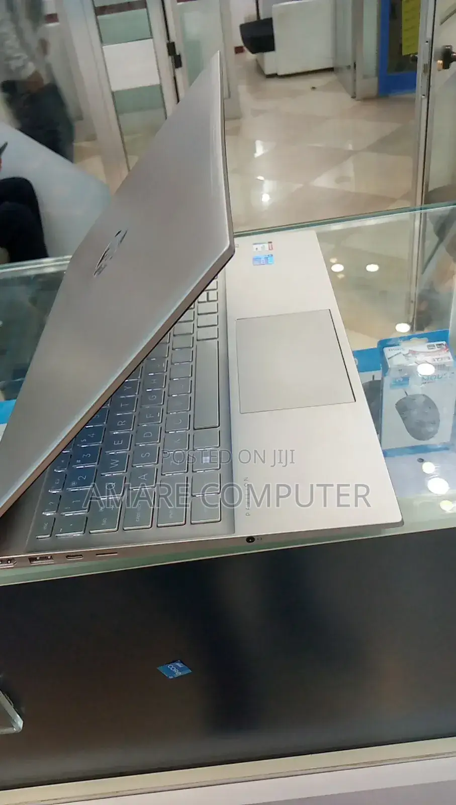 New Laptop HP Pavilion 15 8GB Intel Core I7 SSD 512GB