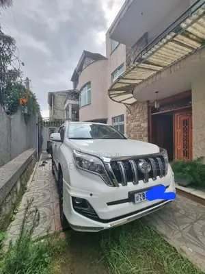 Toyota Land Cruiser Prado 2013 White