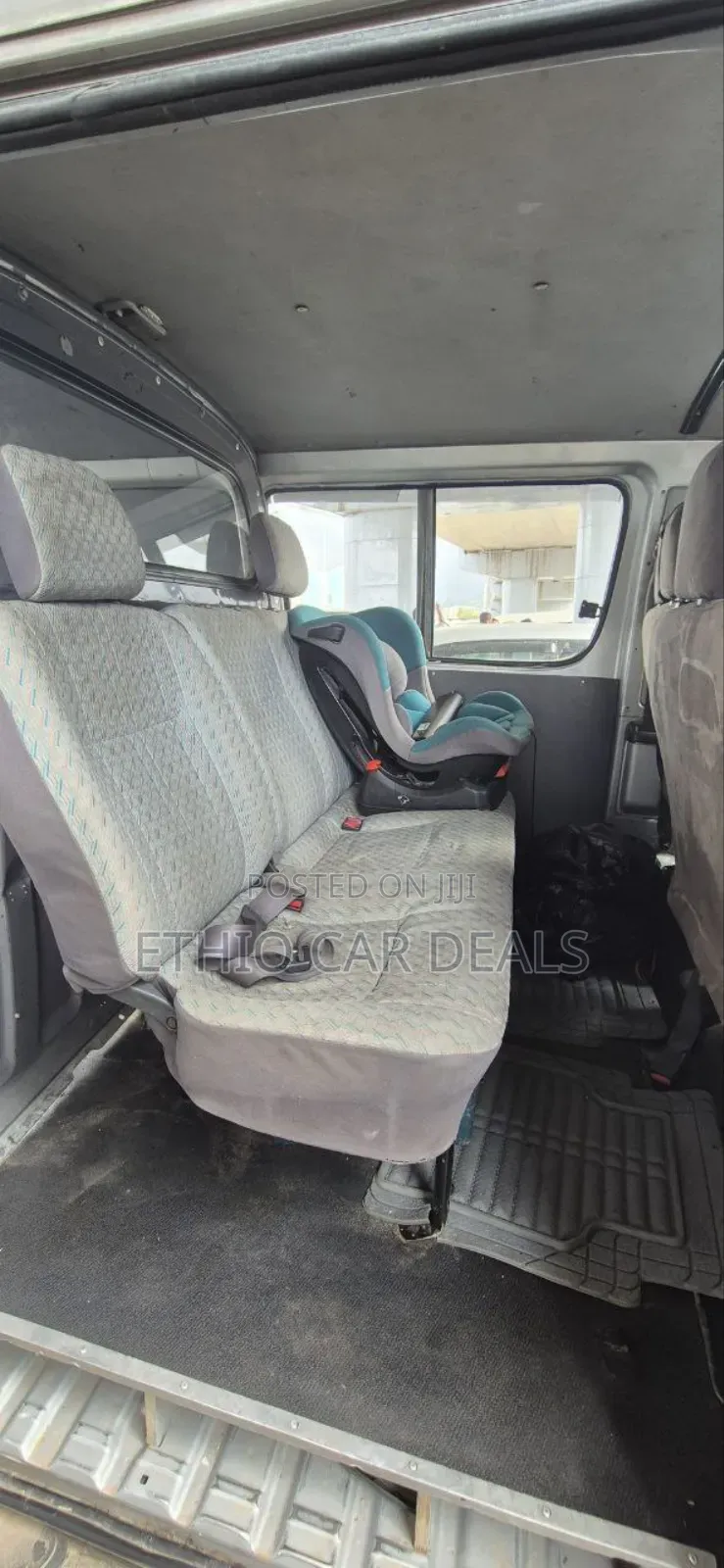 Toyota HiAce 2009 Silver