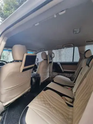 Toyota Land Cruiser Prado 2013 White