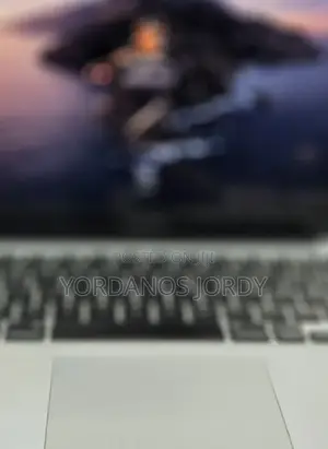 New Laptop Apple MacBook Pro 2012 4GB Intel Core i5 SSD 256GB