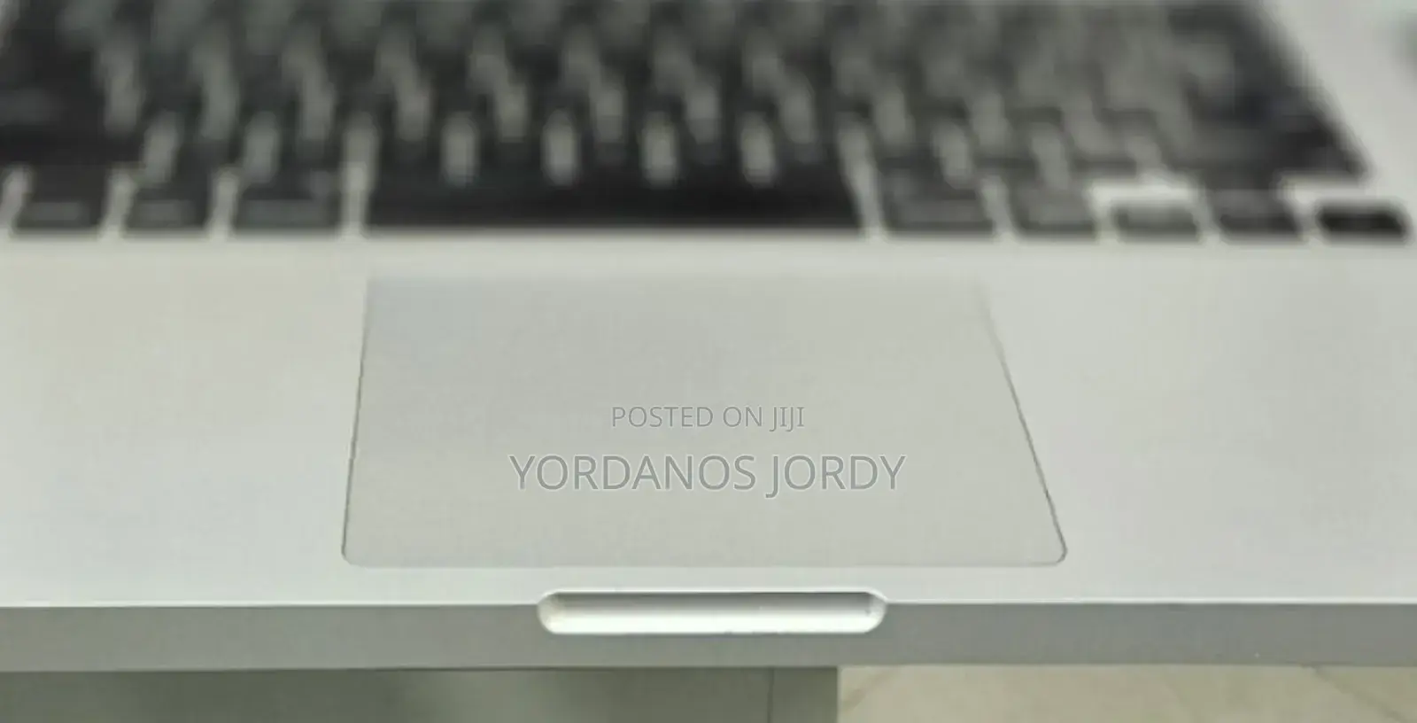 New Laptop Apple MacBook Pro 2012 4GB Intel Core i5 SSD 256GB