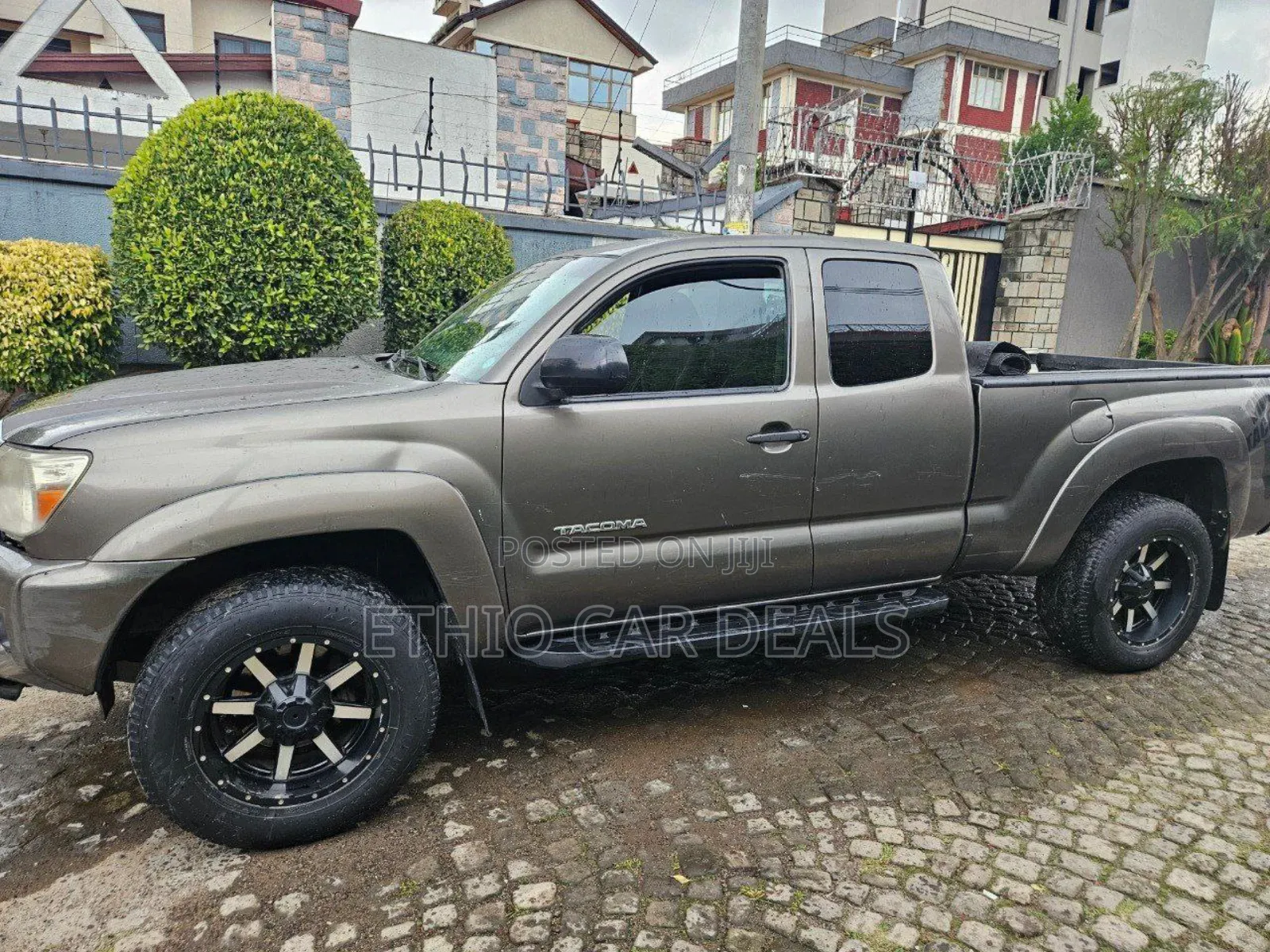 Toyota Tacoma 2012 Beige