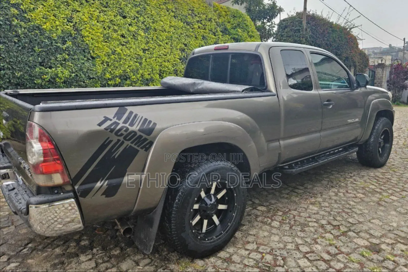 Toyota Tacoma 2012 Beige