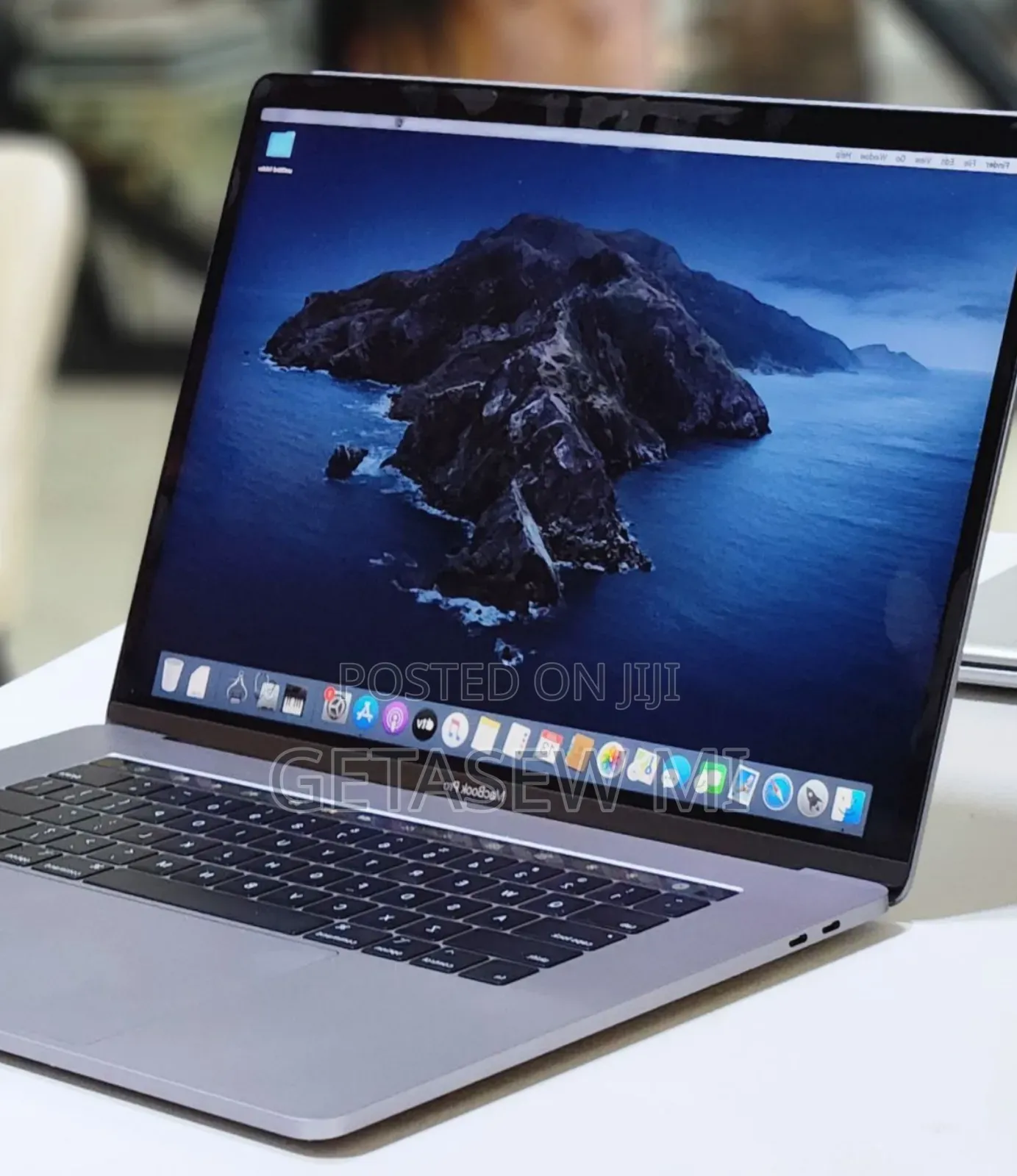 New Laptop Apple MacBook Pro 2019 32GB Intel Core I9 SSD 1T