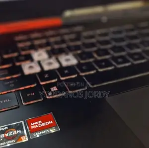 New Laptop Asus ROG Strix G15 32GB AMD Ryzen 7 SSD 1T