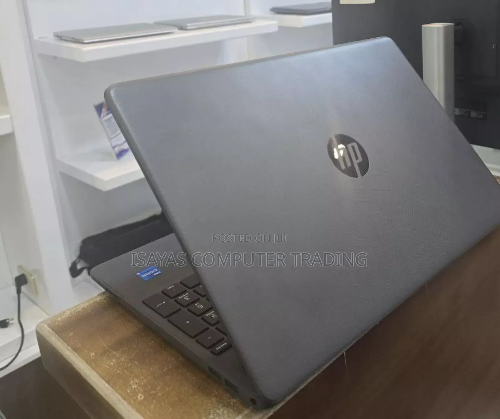 New Laptop HP Stream Notebook 8GB Intel Core I5 SSD 1T