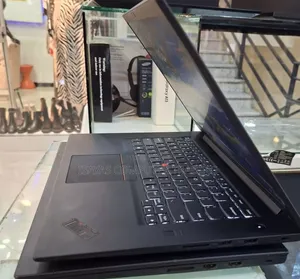 New Laptop Lenovo 16GB Intel Core I7 SSD 512GB