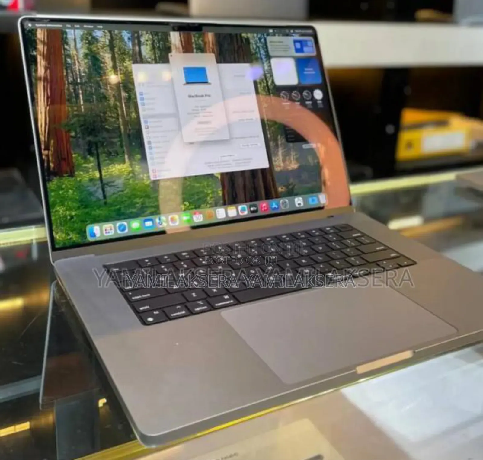 New Laptop Apple MacBook Pro M1 32GB Apple M1 Pro SSD 1T