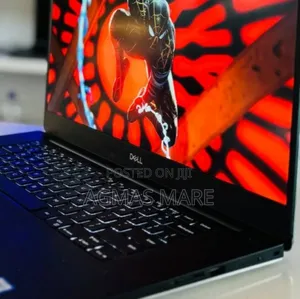 New Laptop Dell Precision 15 3520 16GB Intel Core I7 SSD 512GB