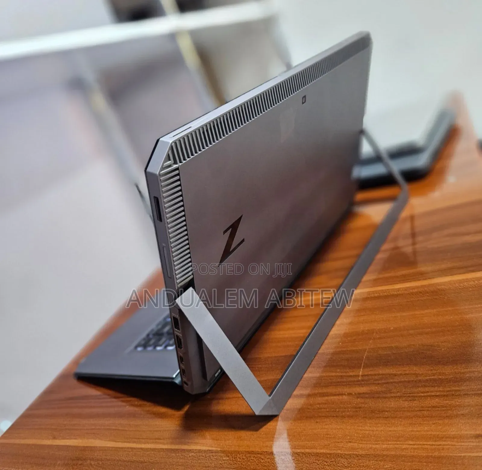 New Laptop HP ZBook X2 G4 32GB Intel Core I7 SSD 512GB