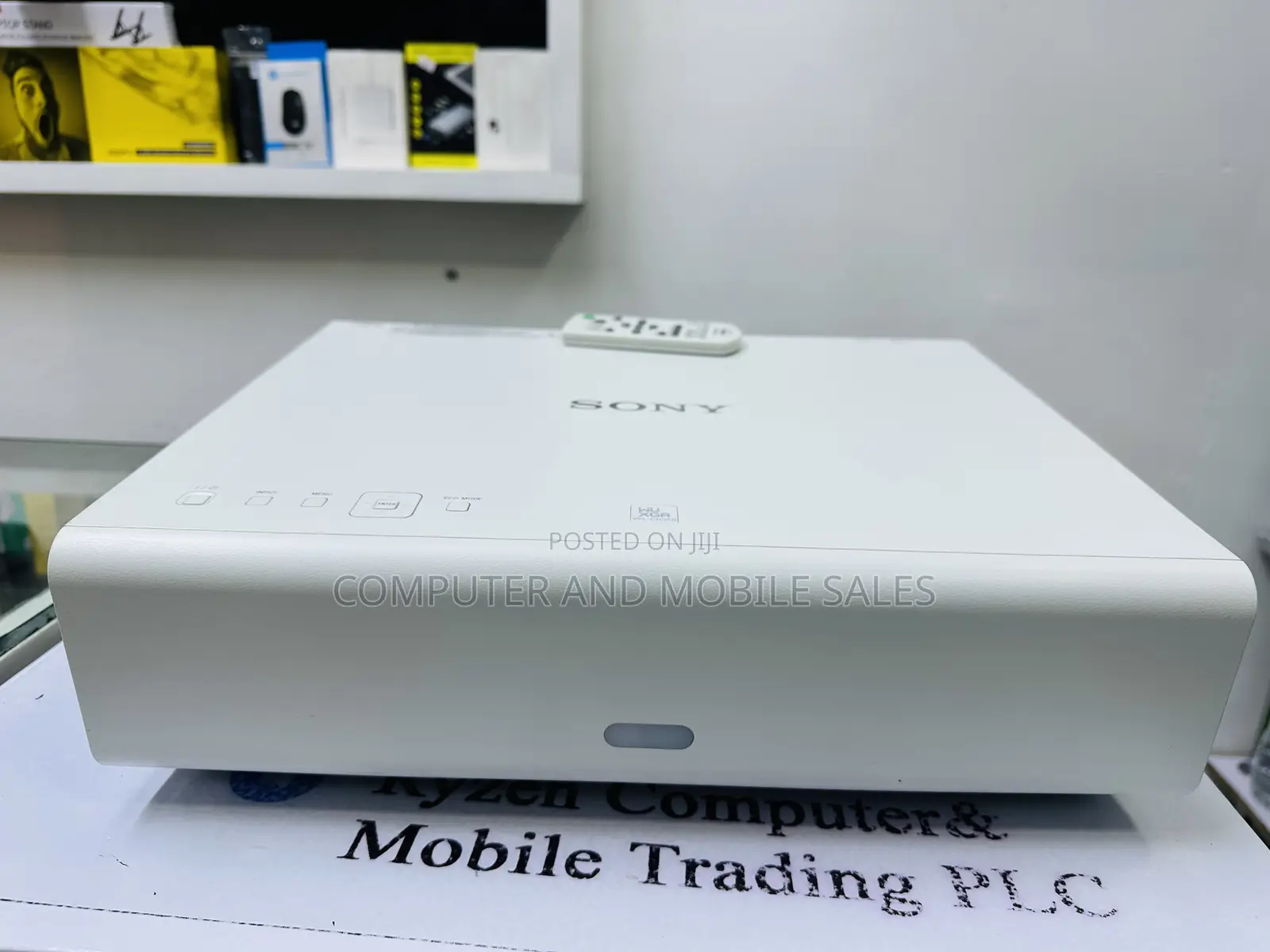 Sony Vpl-ch350 4000 Lumen Wuxga 3lcd Projector (White)