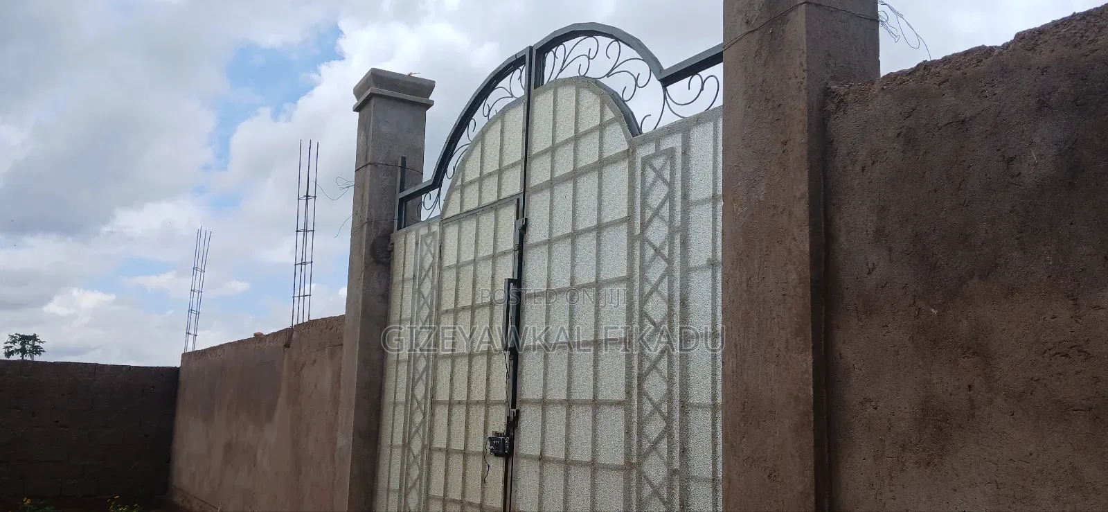 9bdrm House in Pension, Borena for sale