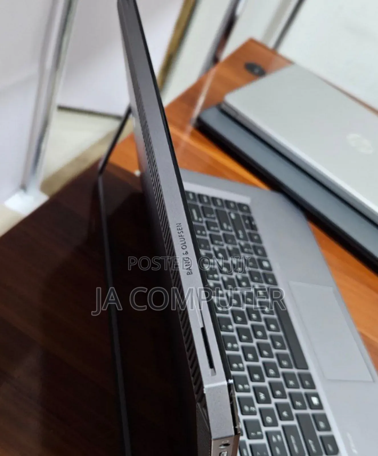 New Laptop HP Zbook Studio G7 16GB Intel Core I7 SSD 512GB