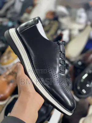 Photo - Men’S Loafers Black Casual Classic Footwear for Any Occasion