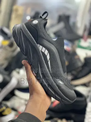 Goupu Black Light Weight Comfortable Sneakers for Foot Pain