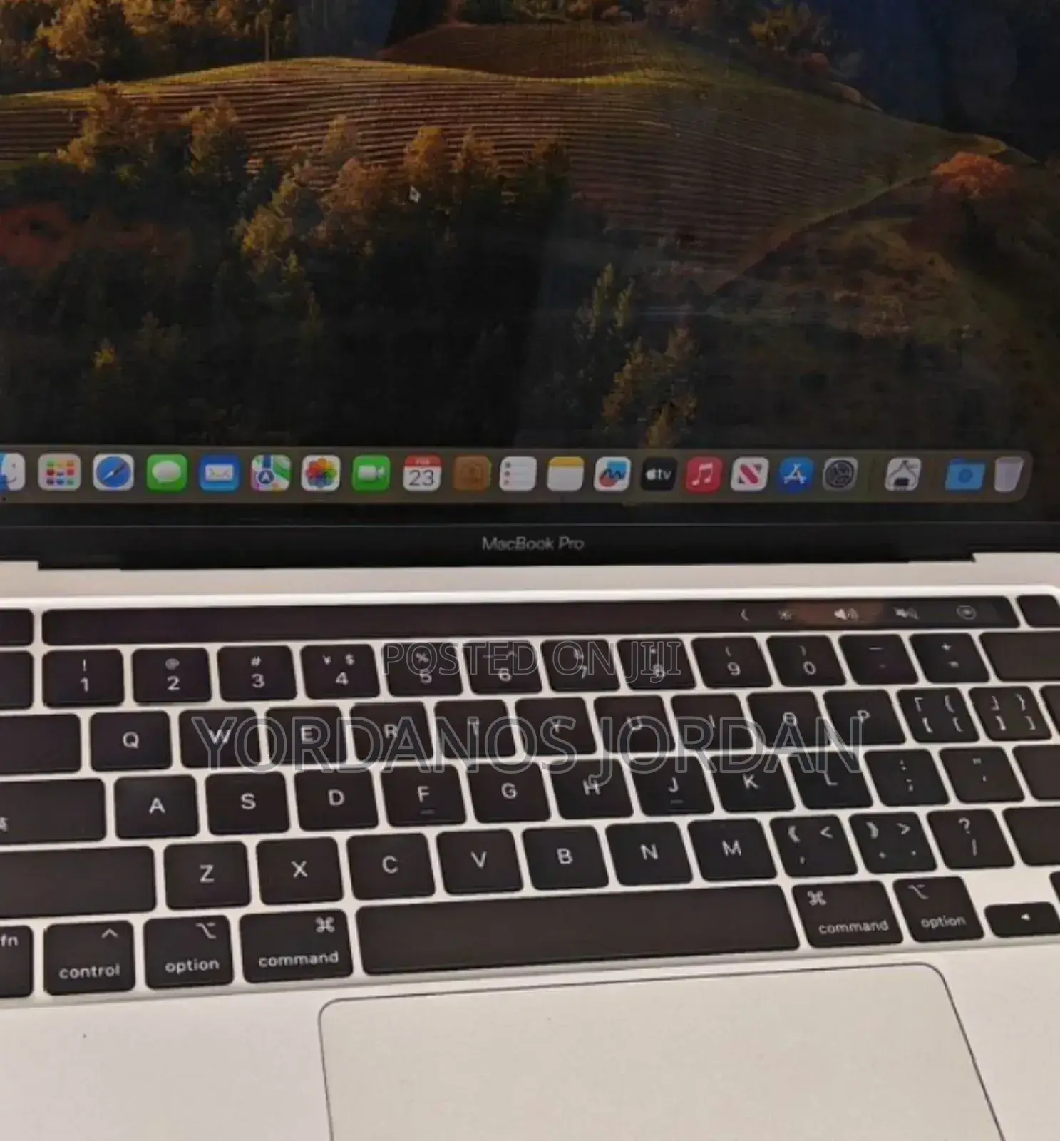 New Laptop Apple MacBook Pro M1 8GB Intel Core I7 SSD 256GB