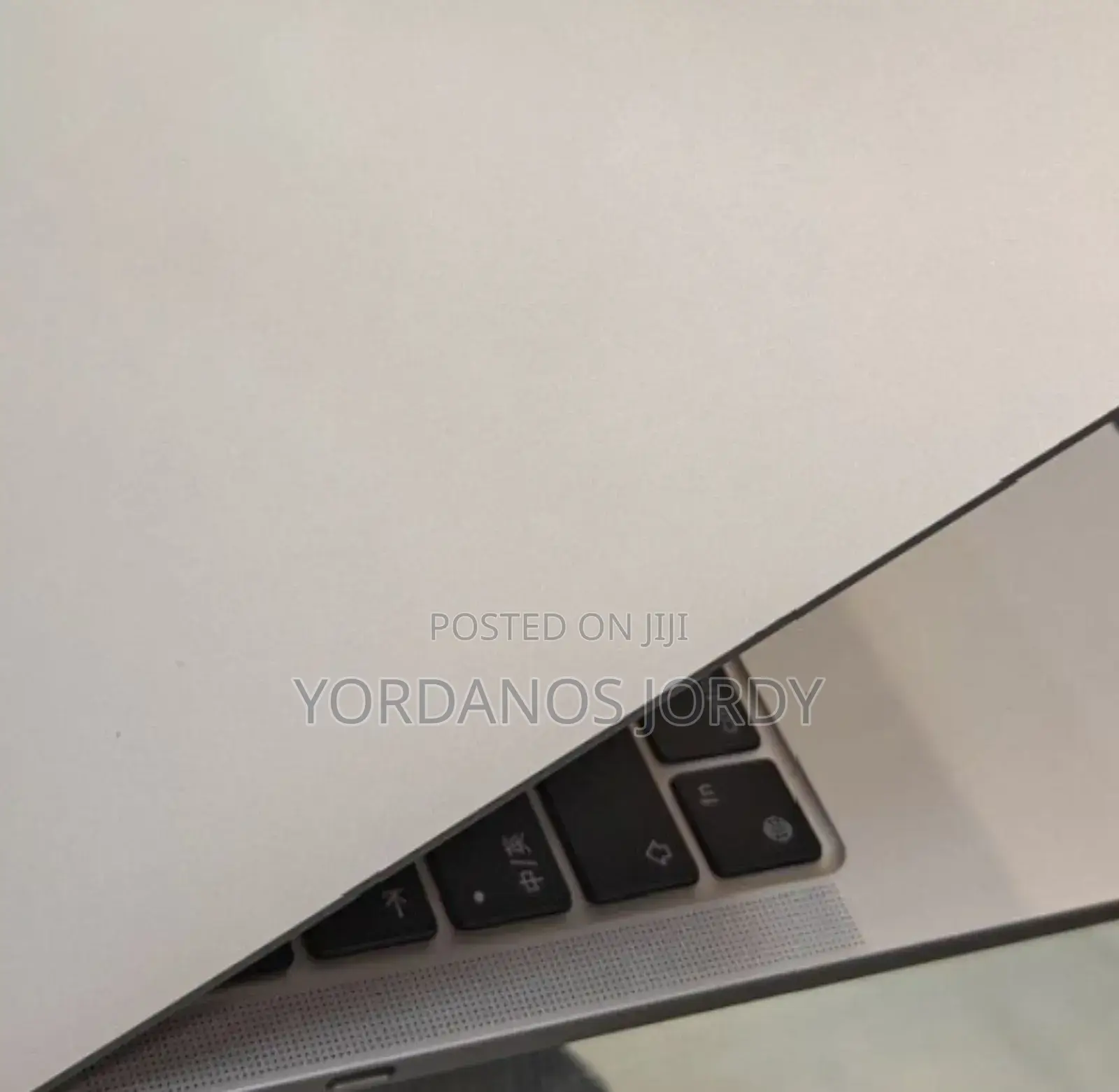 New Laptop Apple MacBook Pro M1 8GB Intel Core I7 SSD 256GB